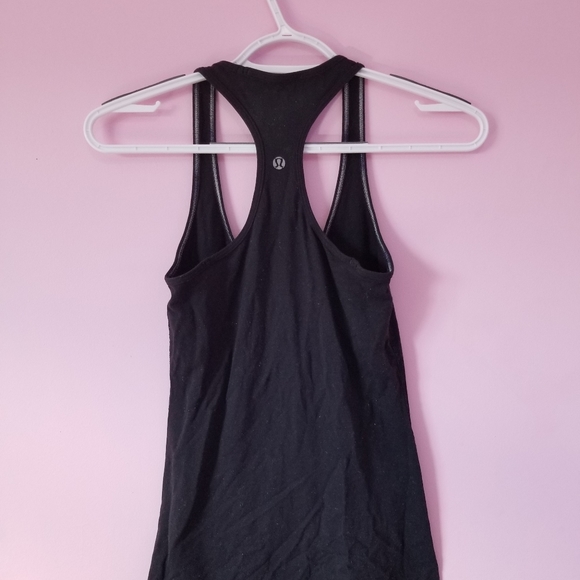 athletic tank top - Picture 3 of 4